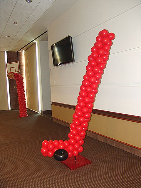 hockey balloon sculpture denver